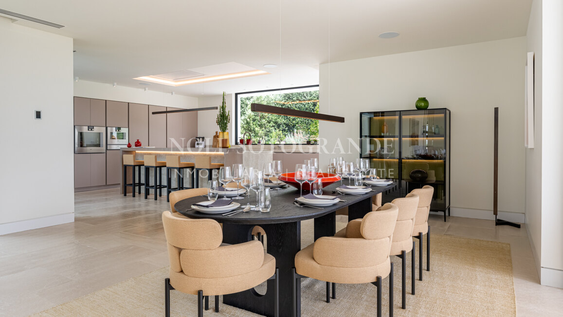 El Refugio - Contemporary Sea-View Villa, Sotogrande Alto