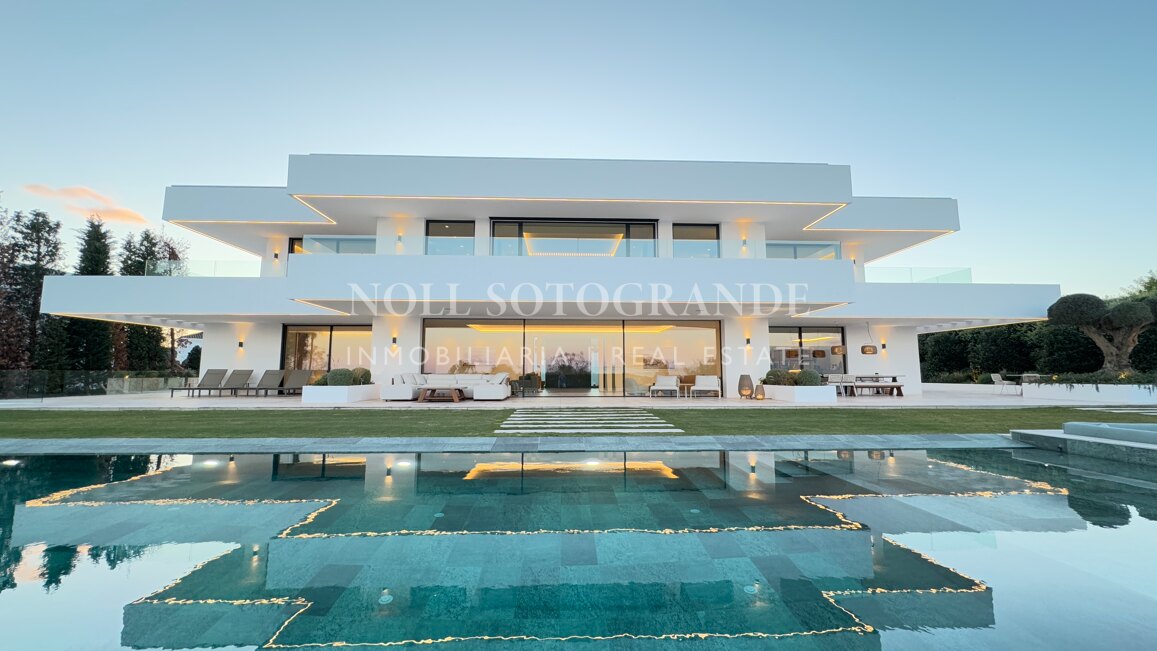 El Refugio - Contemporary Sea-View Villa, Sotogrande Alto