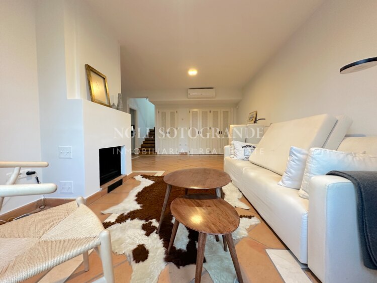 Reihenhaus in Los Cármenes, Sotogrande Alto