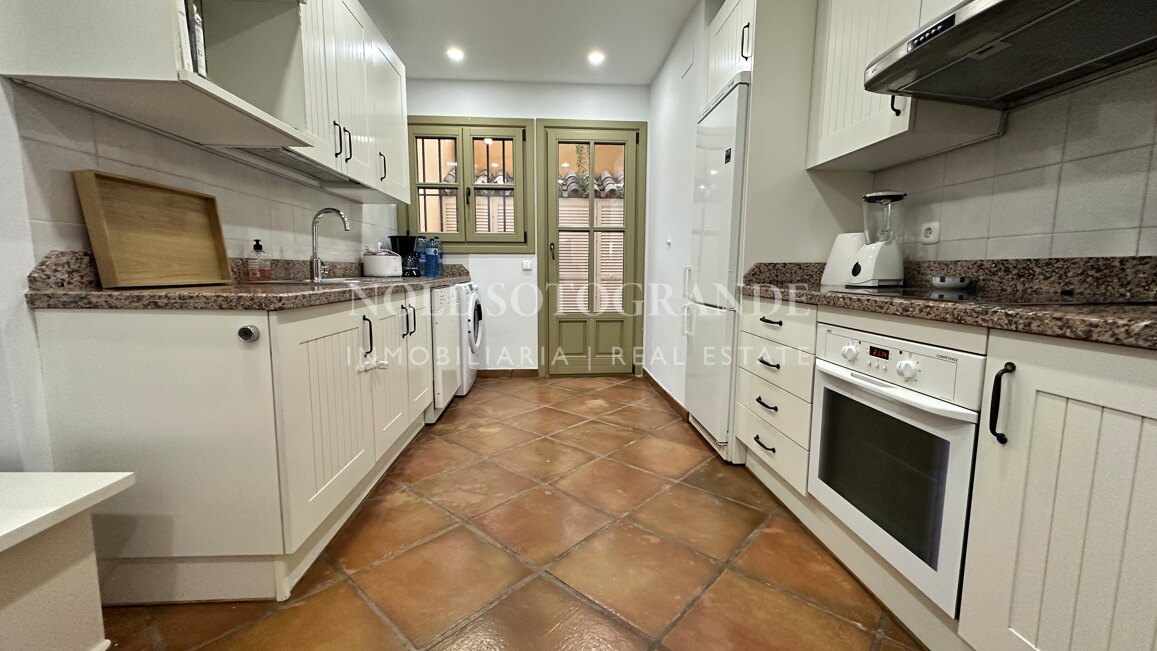 Reihenhaus in Los Cármenes, Sotogrande Alto