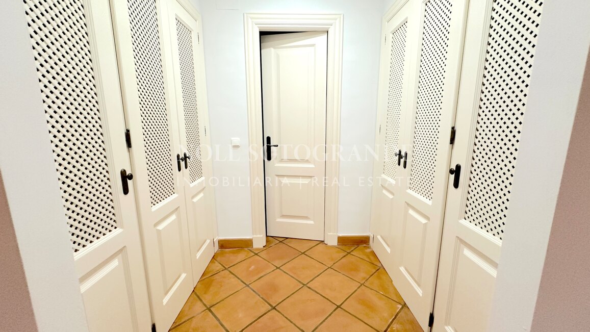 Reihenhaus in Los Cármenes, Sotogrande Alto