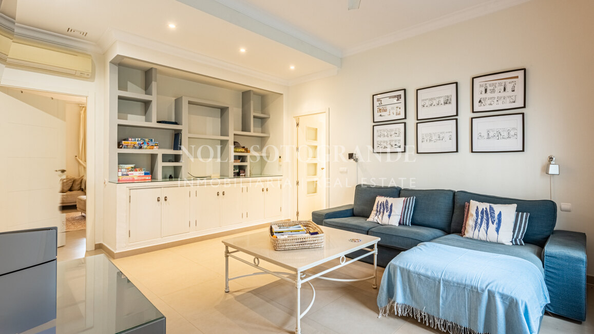 Elegante Villa mit 5 Schlafzimmern zur Langzeitmiete in Kings and Queens, Sotogrande Costa