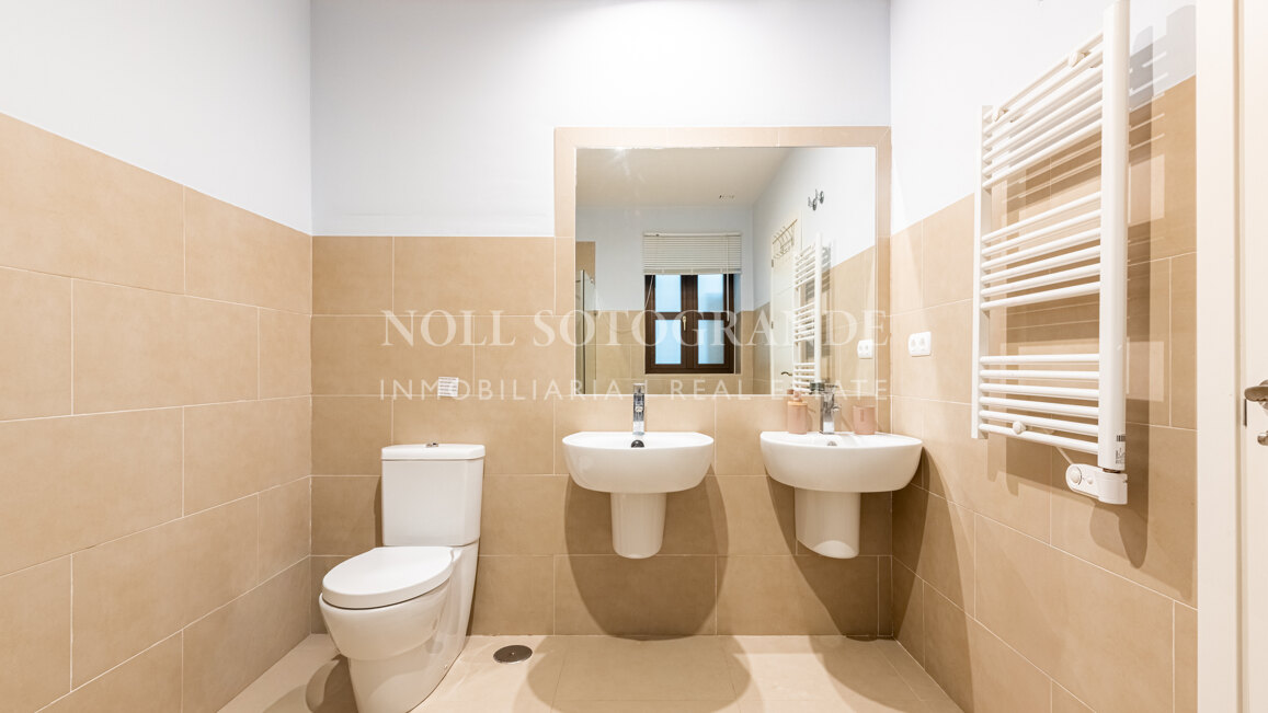 Elegante Villa mit 5 Schlafzimmern zur Langzeitmiete in Kings and Queens, Sotogrande Costa