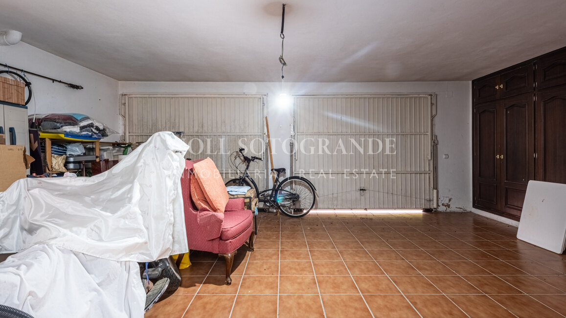 Elegante Villa mit 5 Schlafzimmern zur Langzeitmiete in Kings and Queens, Sotogrande Costa