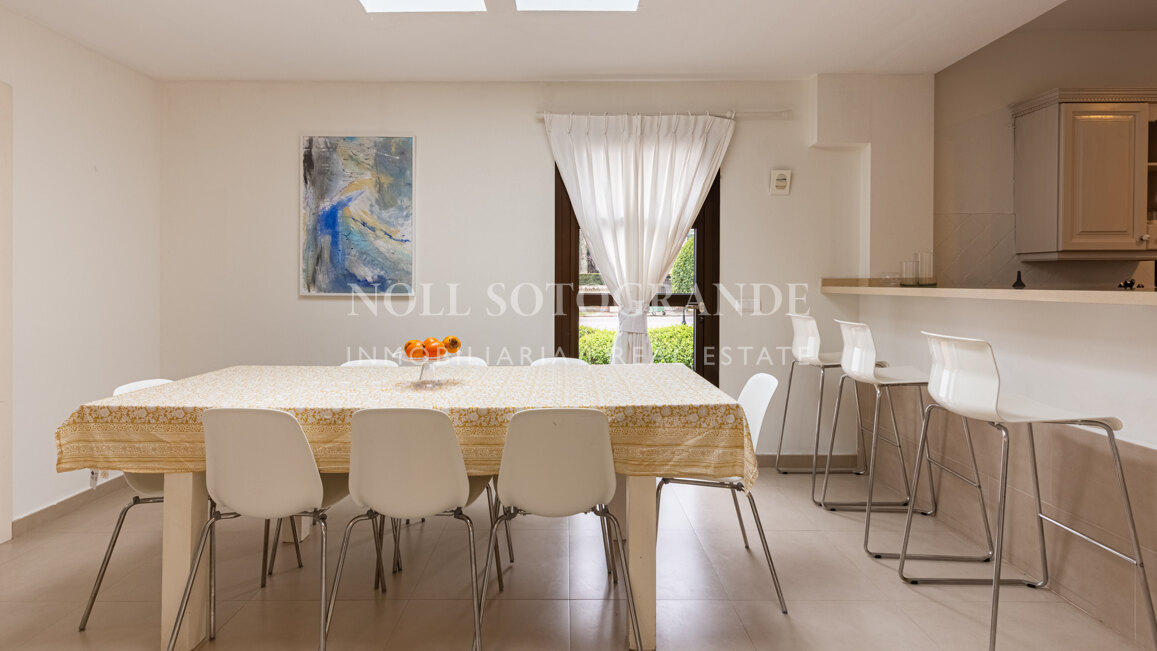 Elegante Villa mit 5 Schlafzimmern zur Langzeitmiete in Kings and Queens, Sotogrande Costa