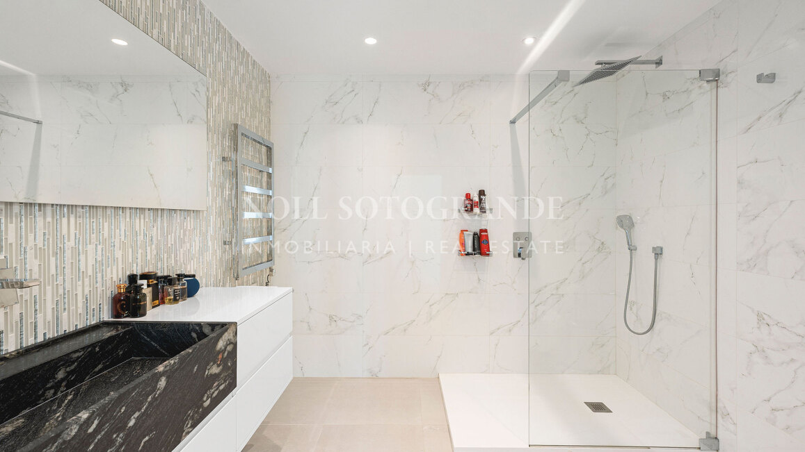 Frontline golf semi-detached villa with sea views for sale in La Reserva Sotogrande