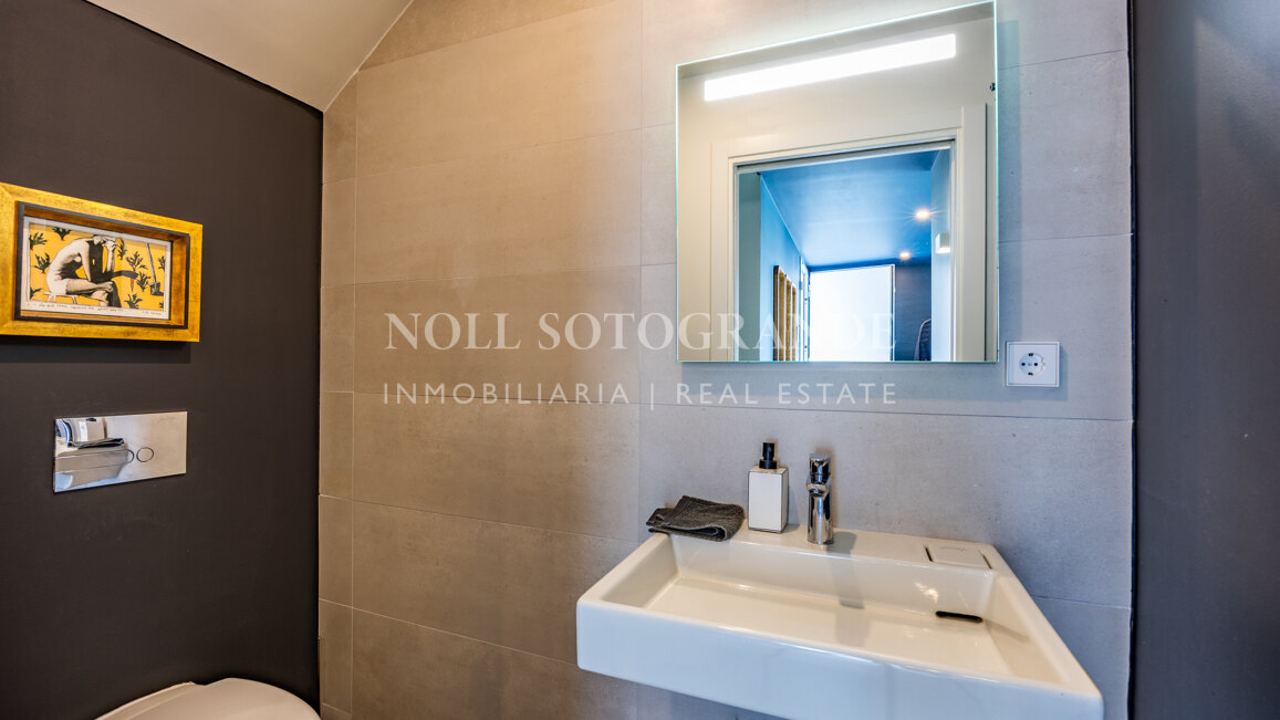 Front line golf property -semi-detached villa for sale