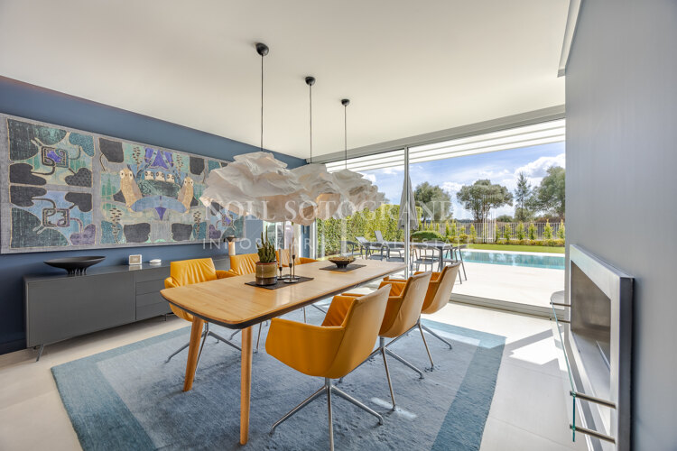 Front line golf property -semi-detached villa for sale