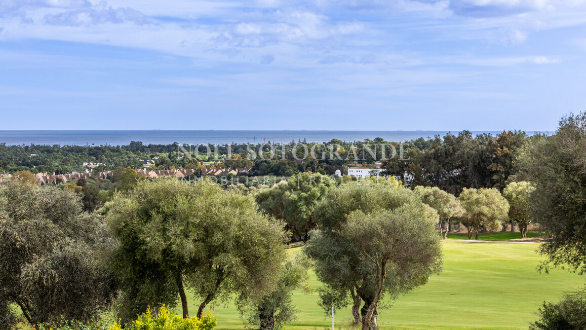 Front line golf property -semi-detached villa for sale