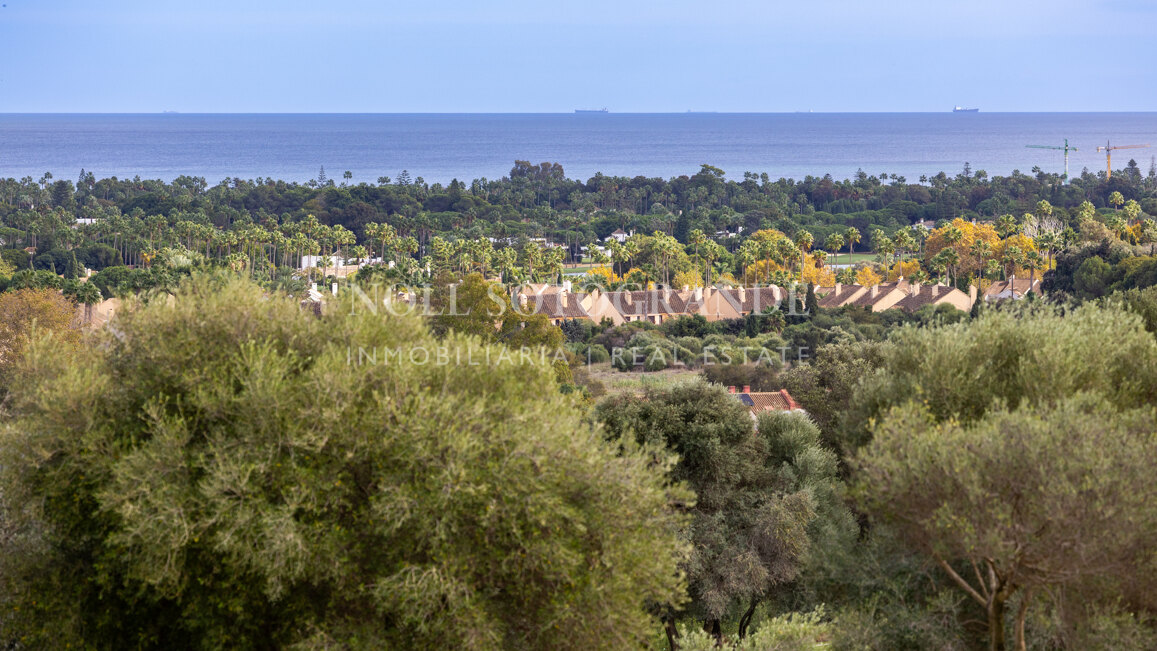 Front line golf property -semi-detached villa for sale