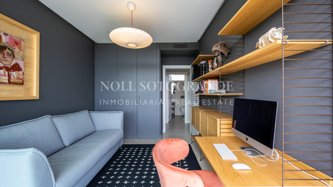 Front line golf property -semi-detached villa for sale