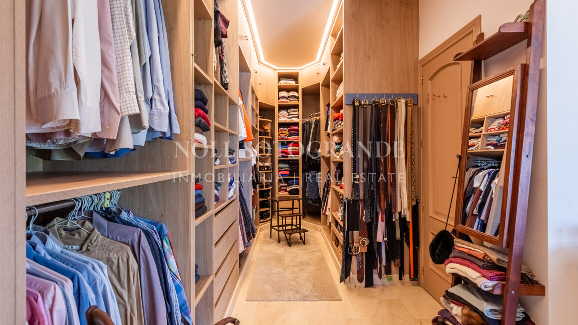 Sotogrande Costa - Casa familiar con piscina y terrazas – 6 dormitorios