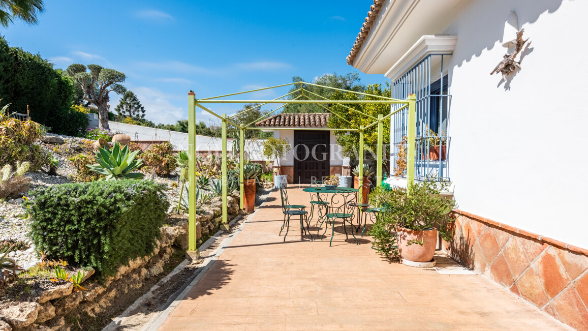 Sotogrande Costa - Casa familiar con piscina y terrazas – 6 dormitorios