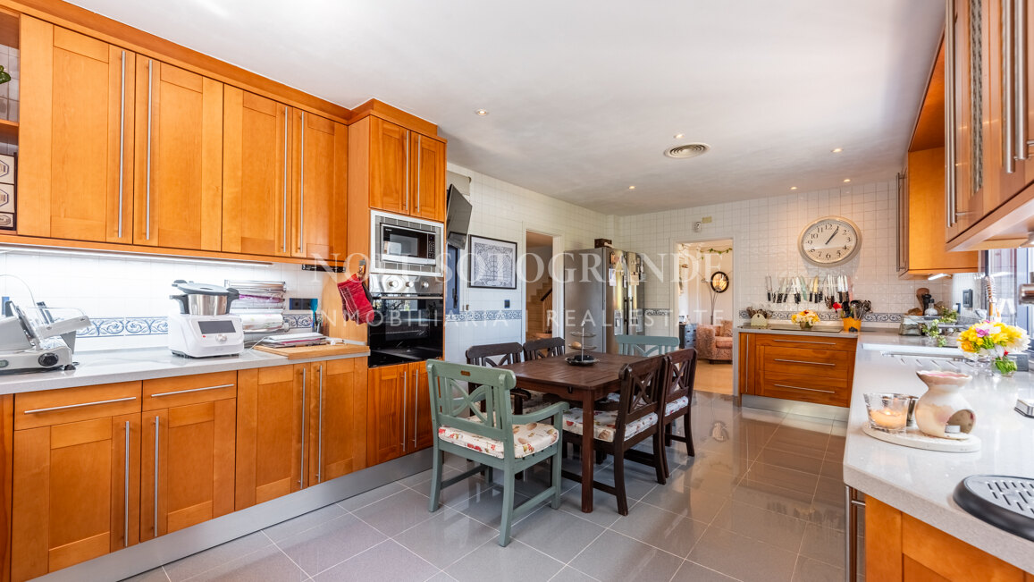 Sotogrande Costa - Casa familiar con piscina y terrazas – 6 dormitorios