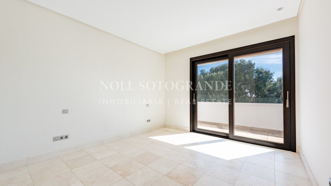 Spacious luxury Penthouse for sale Hacienda Valderrama