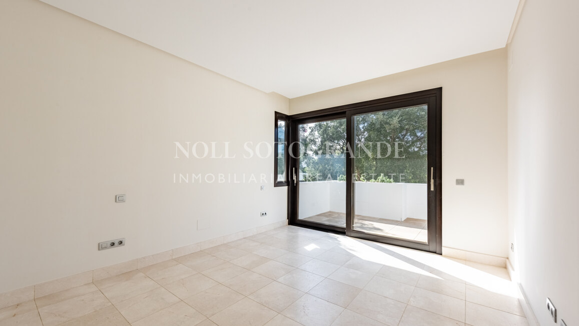 Spacious luxury Penthouse for sale Hacienda Valderrama