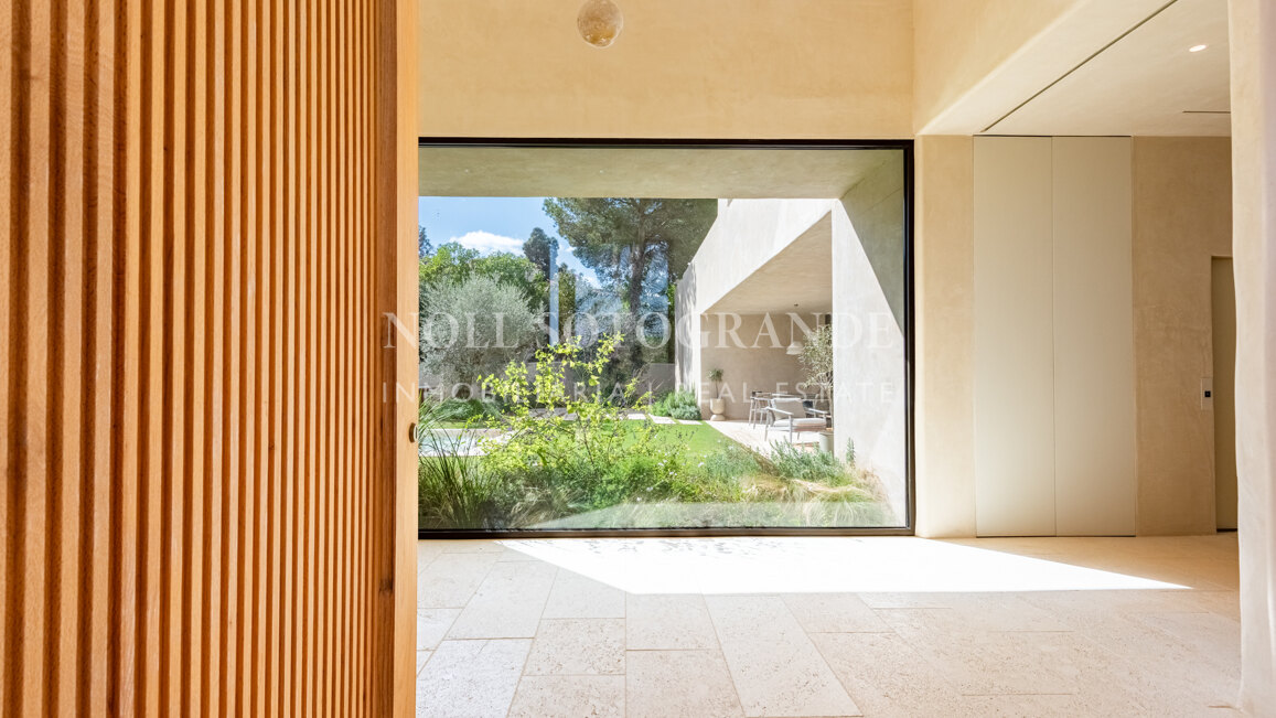 Exklusive Villa in Sotogrande Costa mit Pool zur saisonalen Vermietung verfügbar