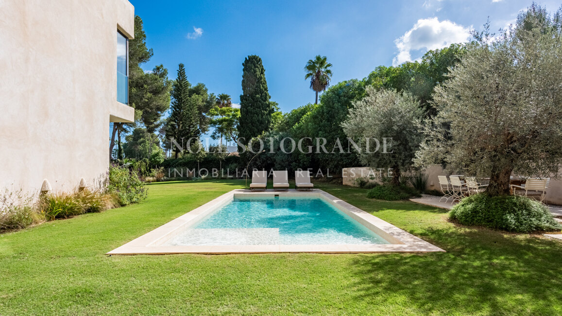 Exklusive Villa in Sotogrande Costa mit Pool zur saisonalen Vermietung verfügbar