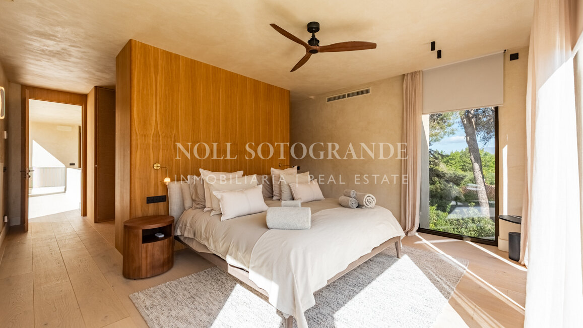 Exklusive Villa in Sotogrande Costa mit Pool zur saisonalen Vermietung verfügbar