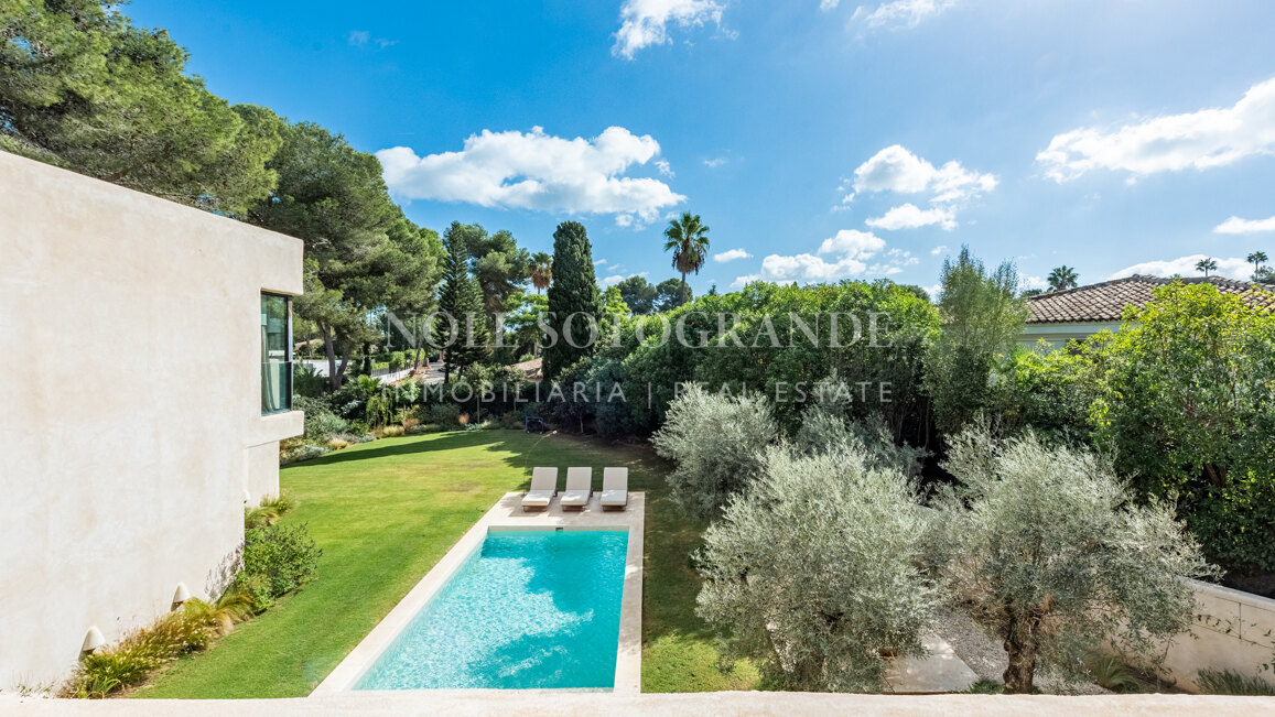 Exklusive Villa in Sotogrande Costa mit Pool zur saisonalen Vermietung verfügbar