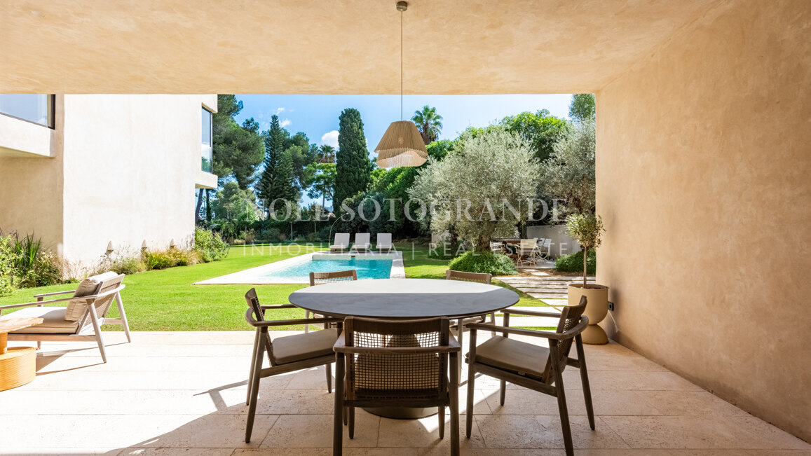 Exklusive Villa in Sotogrande Costa mit Pool zur saisonalen Vermietung verfügbar