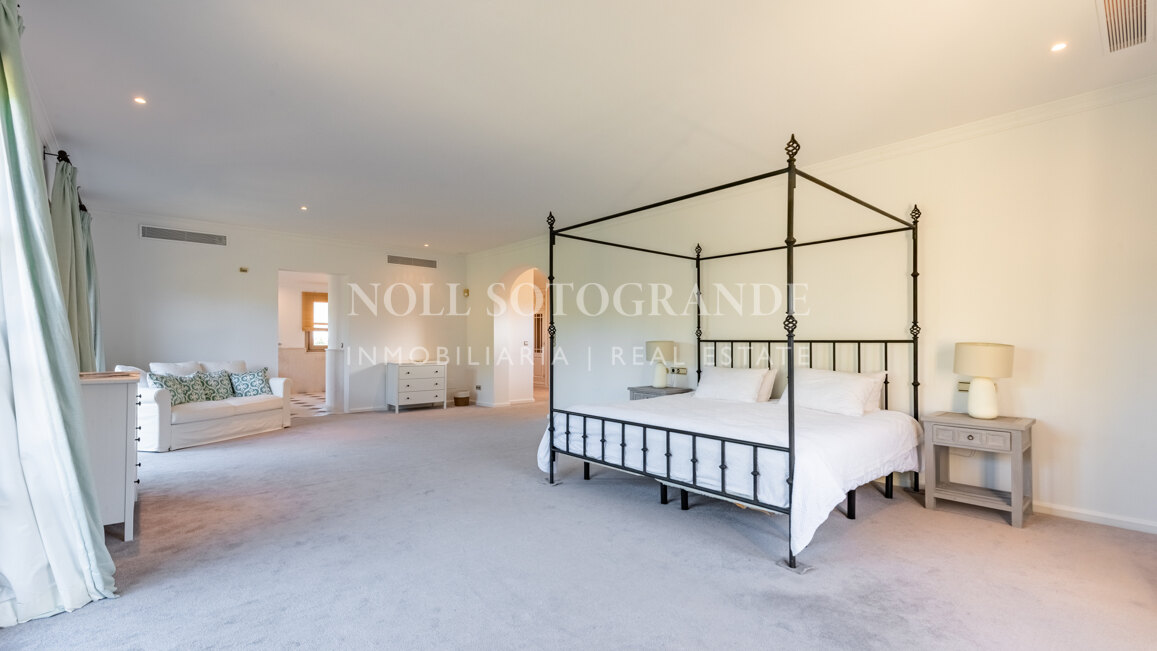 Charming 6-bedroom villa for rent front line to Valderrama Golf course, Sotogrande Alto