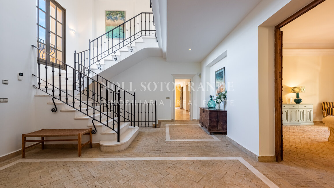 Charming 6-bedroom villa for rent front line to Valderrama Golf course, Sotogrande Alto