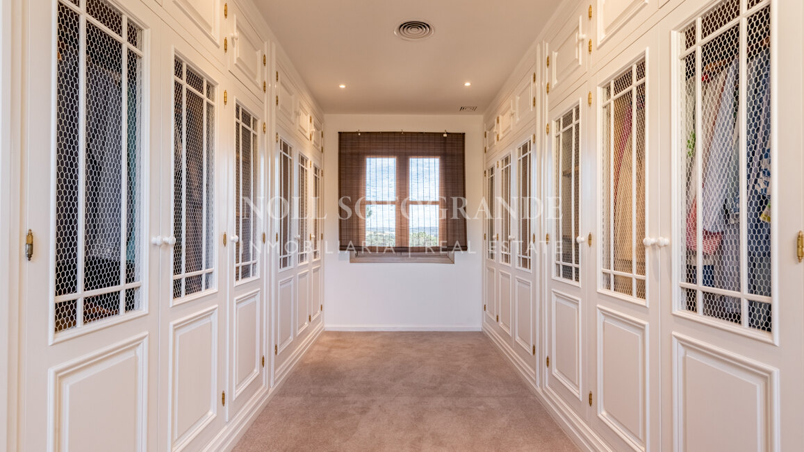 Charming 6-bedroom villa for rent front line to Valderrama Golf course, Sotogrande Alto