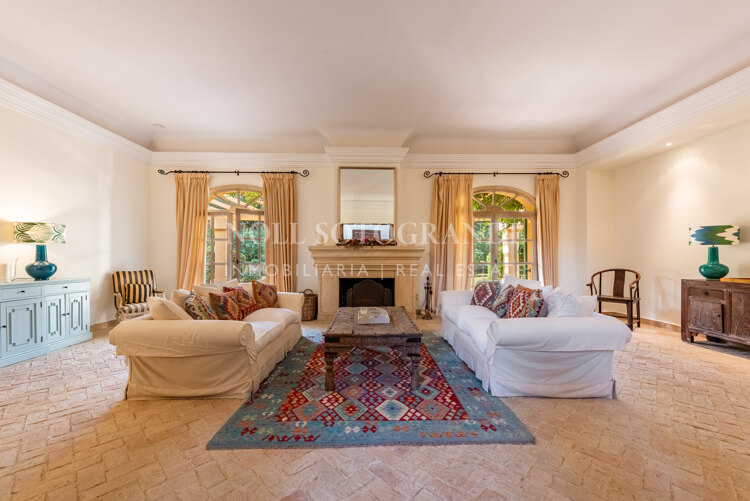 Charming 6-bedroom villa for rent front line to Valderrama Golf course, Sotogrande Alto