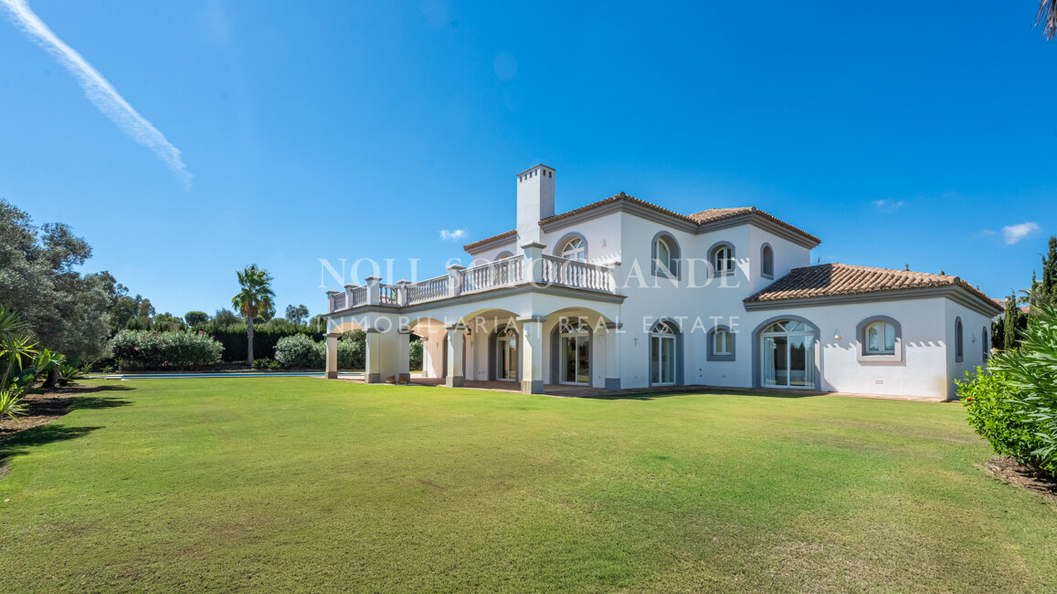 Traditional Villa in La Reserva, Sotogrande