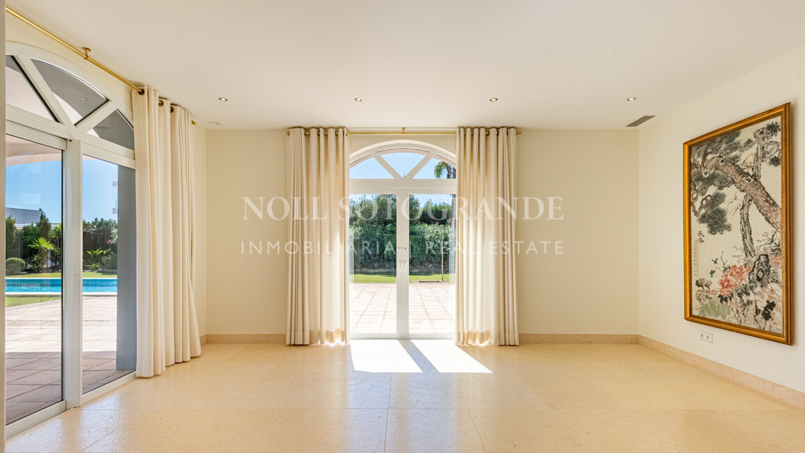 Traditional Villa in La Reserva, Sotogrande