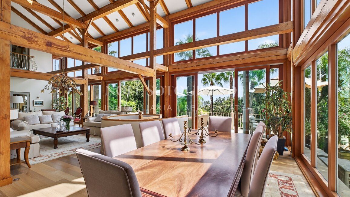 Luxury 7-Bed Villa for Sale in Sotogrande Alto with Guest Annex