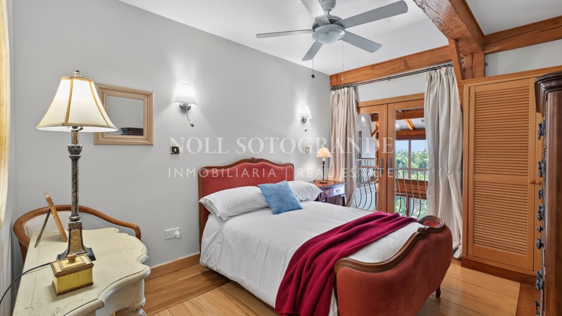 Luxury 7-Bed Villa for Sale in Sotogrande Alto with Guest Annex