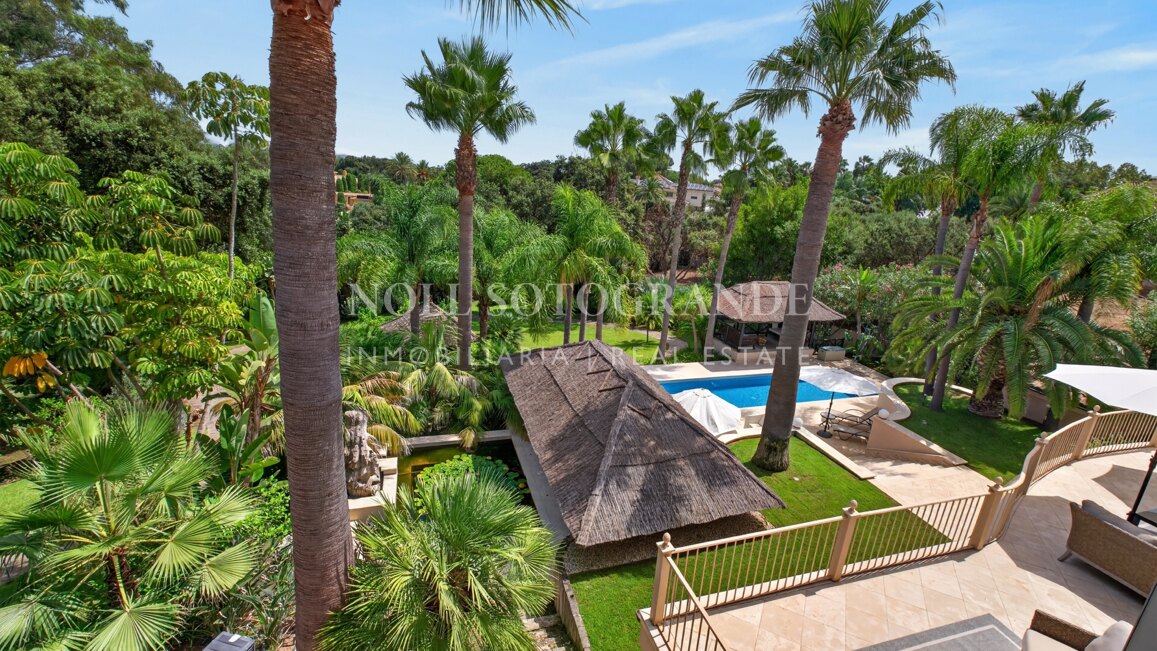 Luxury 7-Bed Villa for Sale in Sotogrande Alto with Guest Annex