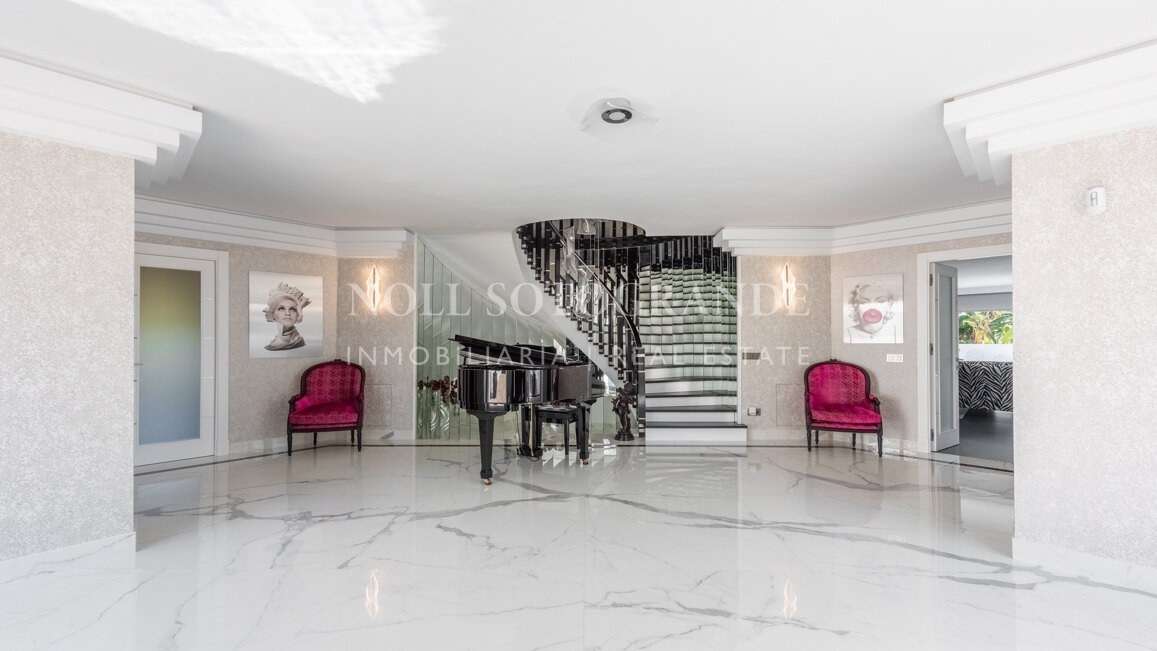 Villa Victoria - Atemberaubende Villa zum Verkauf im prestigeträchtigen Kings & Queens, Sotogrande