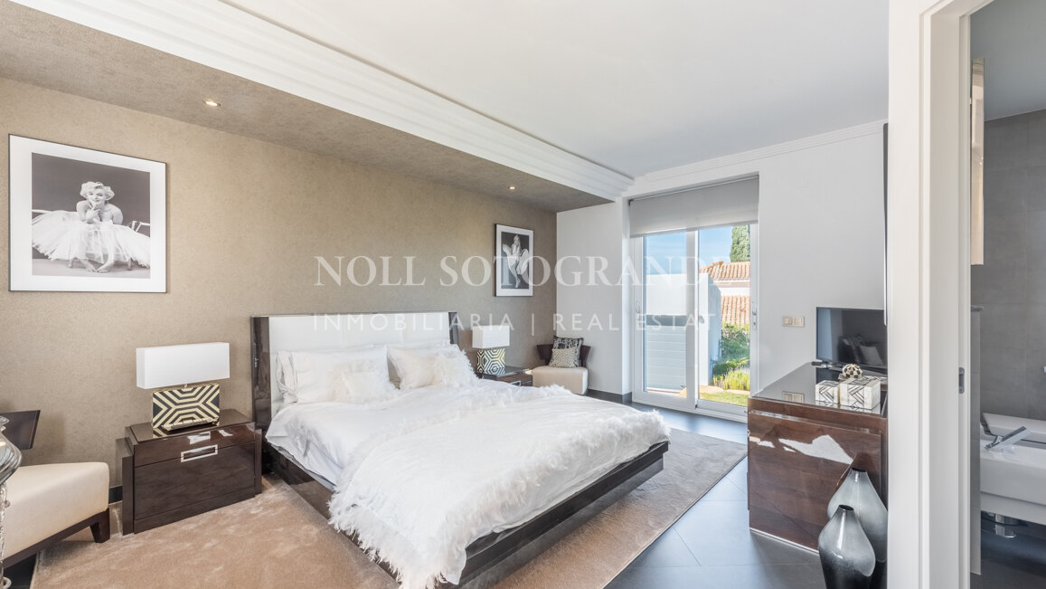 Villa Victoria - Atemberaubende Villa zum Verkauf im prestigeträchtigen Kings & Queens, Sotogrande