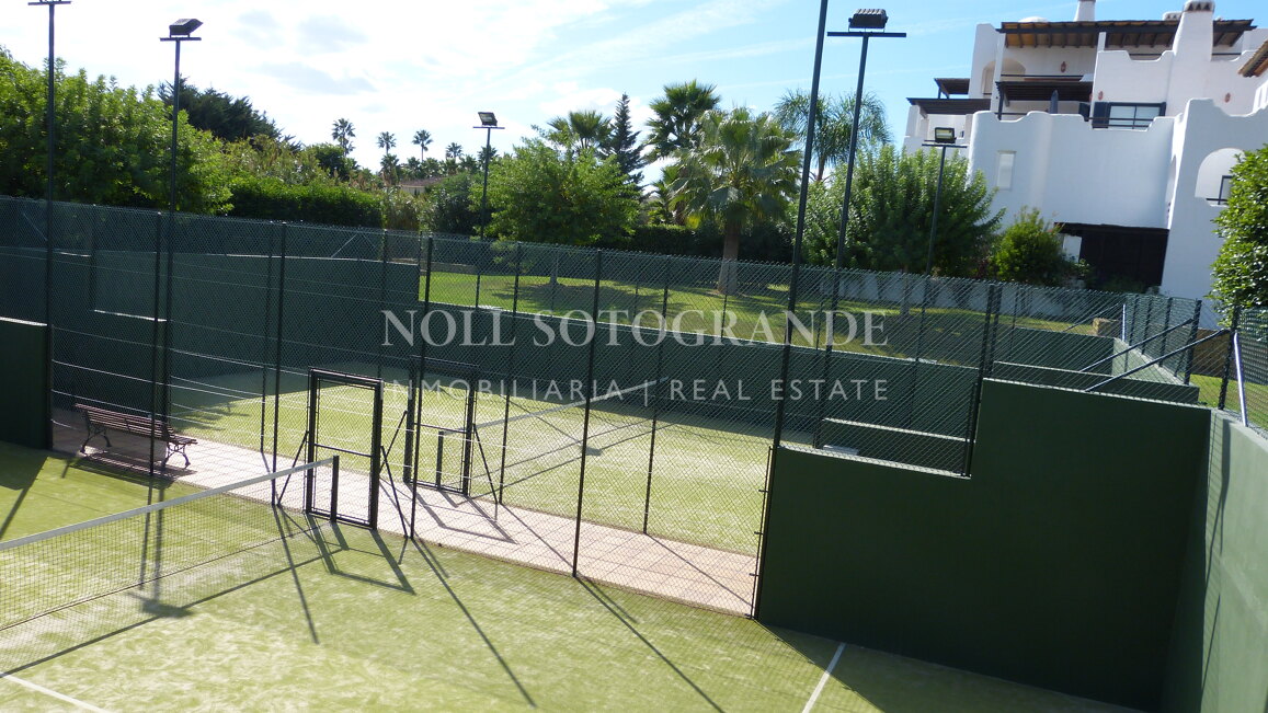 2 Schlafzimmer Wohnung zur Vermietung in El Polo, Sotogrande