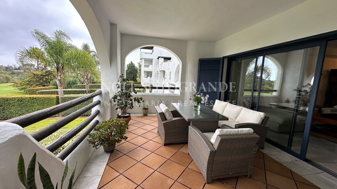 2 Schlafzimmer Wohnung zur Vermietung in El Polo, Sotogrande