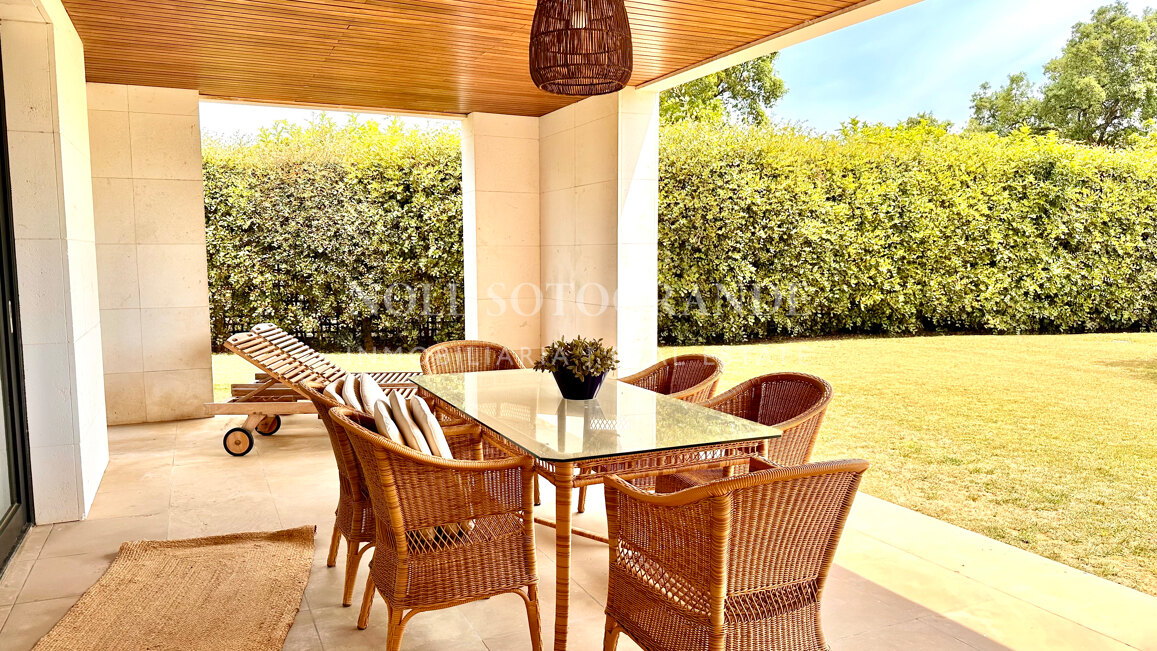 Erdgeschosswohnung zur Vermietung in Hacienda Valderrama