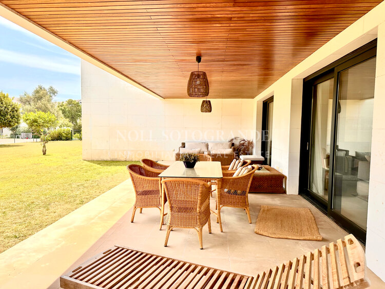 Erdgeschosswohnung zur Vermietung in Hacienda Valderrama