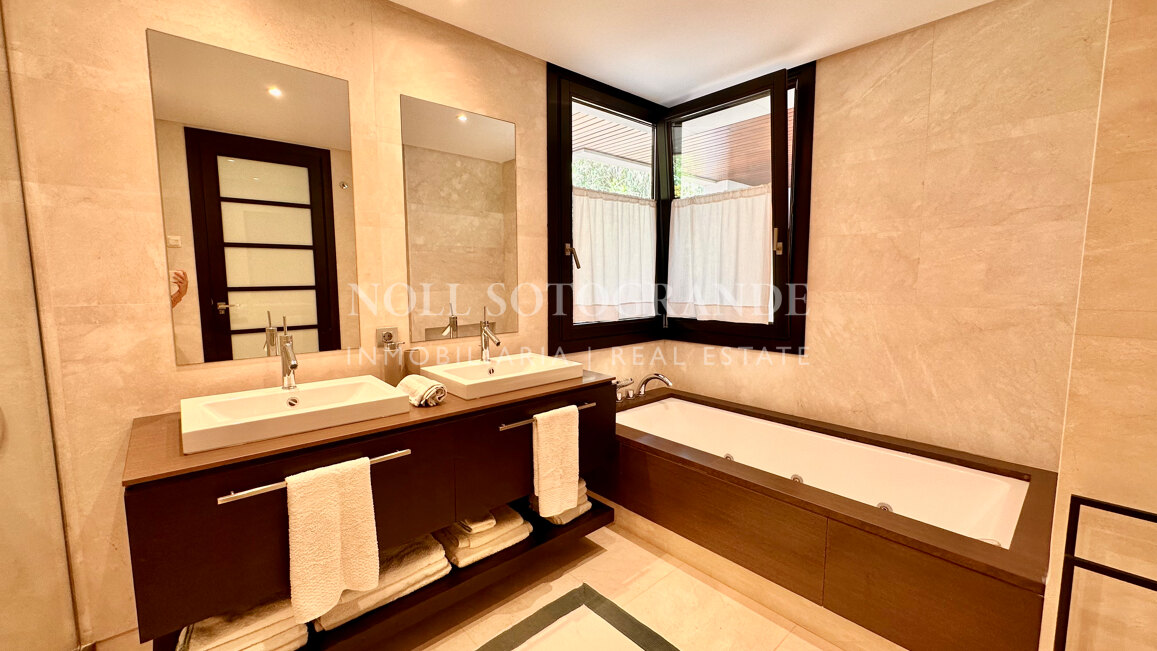 Erdgeschosswohnung zur Vermietung in Hacienda Valderrama