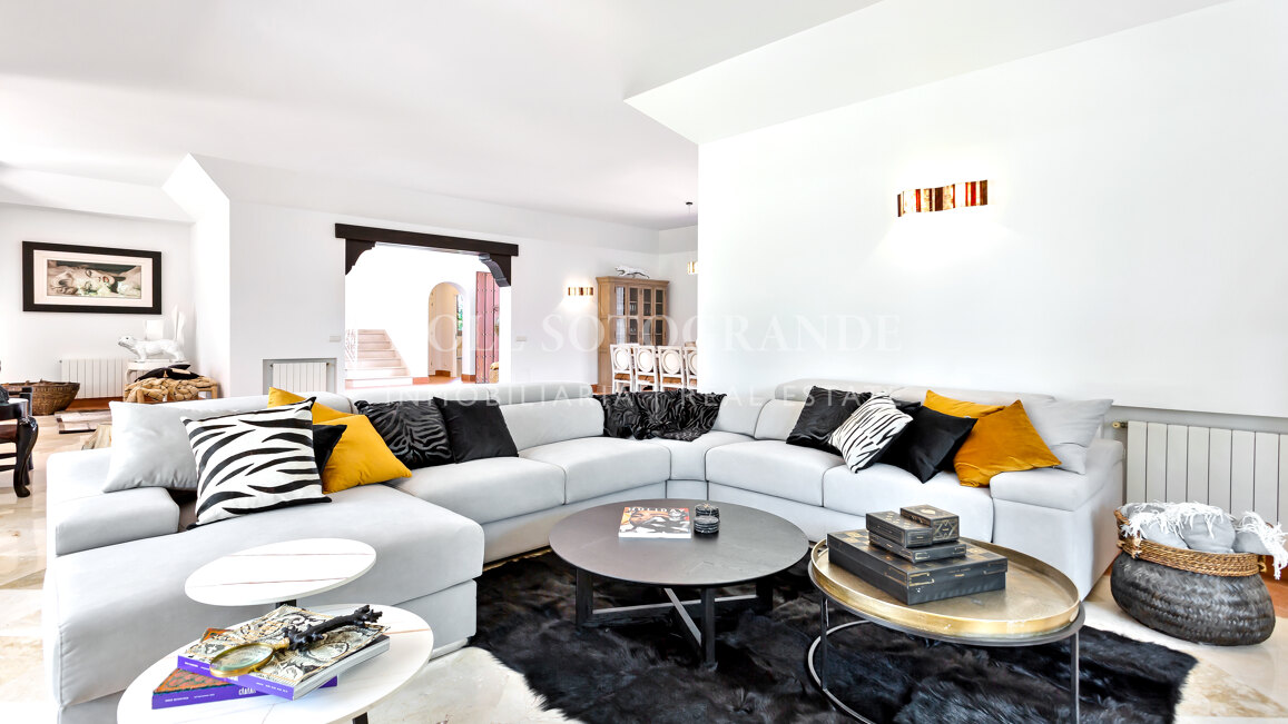 Villa Gaillardia in der Nähe der Internationalen Schule von Sotogrande zum Verkauf