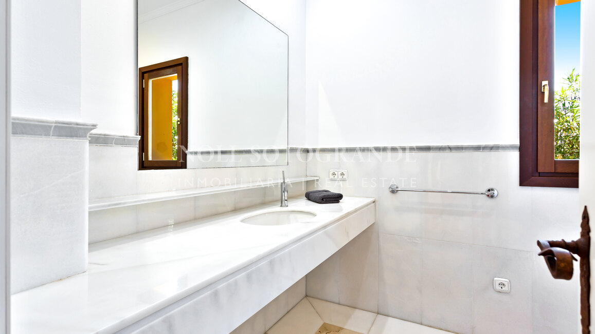 Villa Gaillardia in der Nähe der Internationalen Schule von Sotogrande zum Verkauf