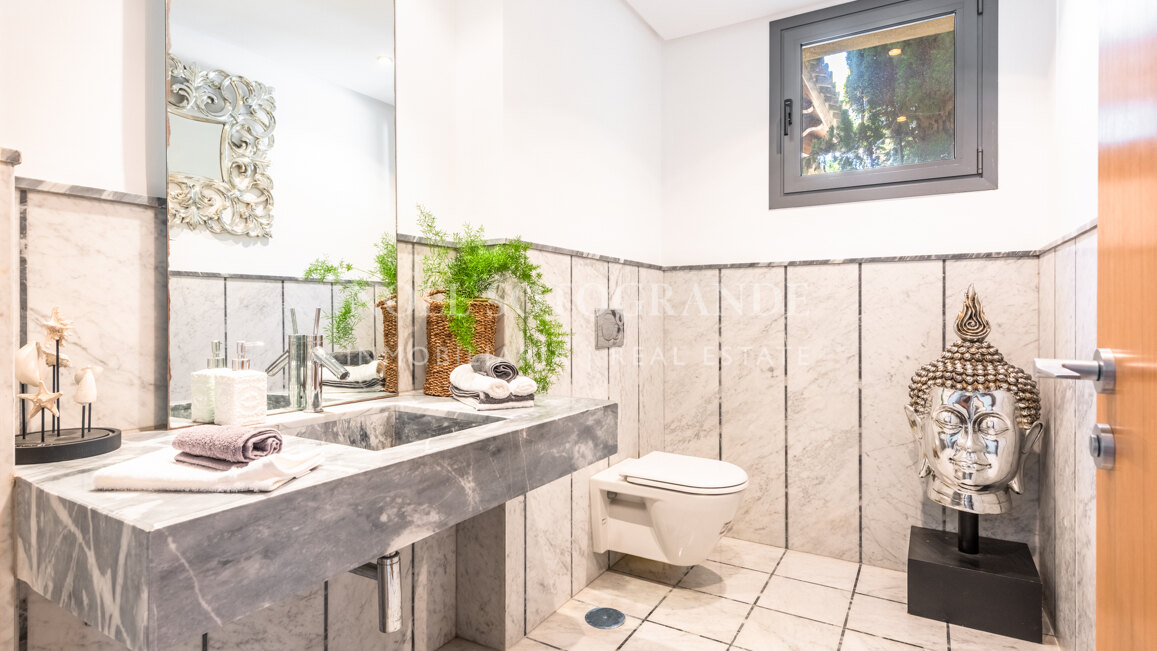 Villa zum Verkauf in Altos de Valderrama Sotogrande