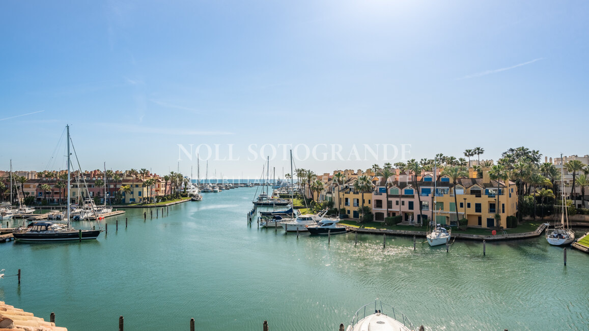 Duplex-Penthaus zu verkaufen in Ribera de la Necora Sotogrande Marina