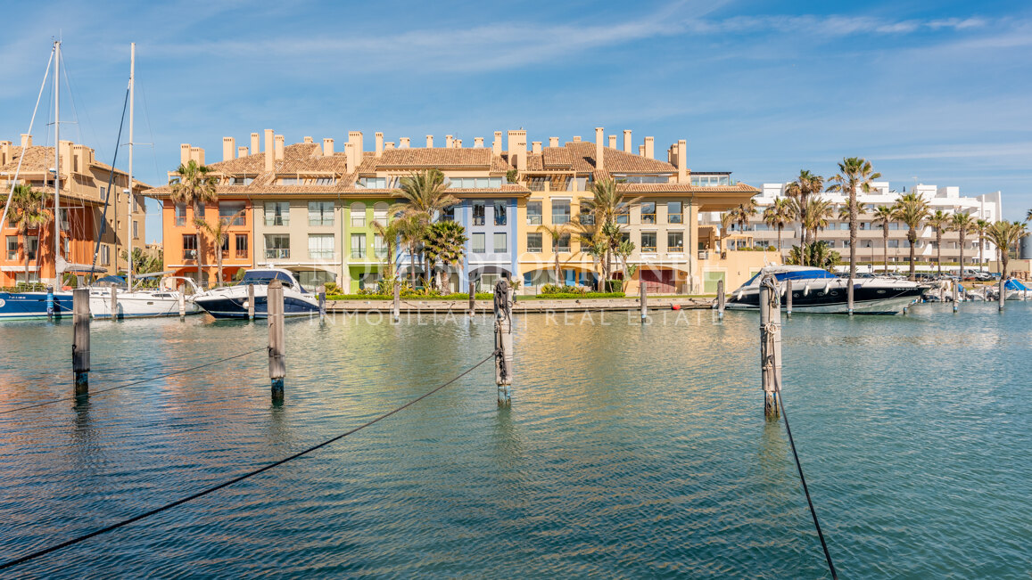 Duplex-Penthaus zu verkaufen in Ribera de la Necora Sotogrande Marina