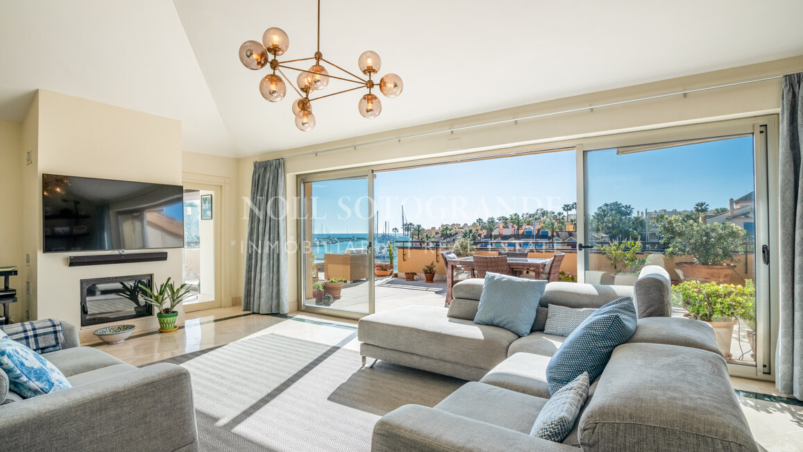 Duplex-Penthaus zu verkaufen in Ribera de la Necora Sotogrande Marina