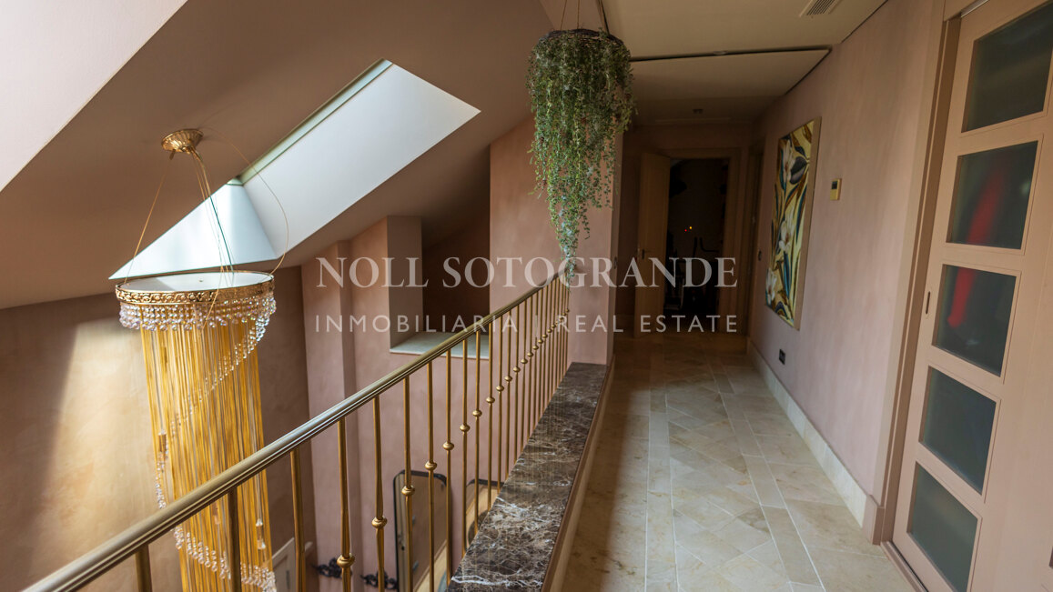 Renoviertes Duplex-Penthaus in Valgrande zu verkaufen