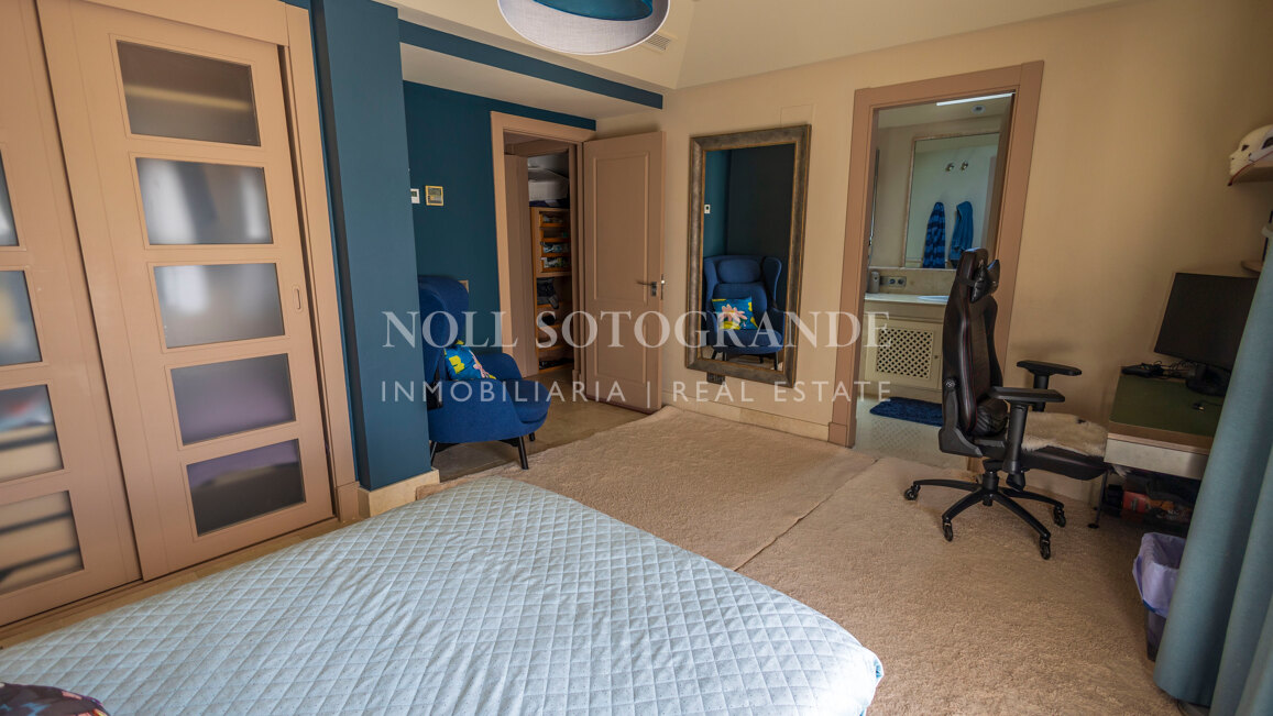 Renoviertes Duplex-Penthaus in Valgrande zu verkaufen