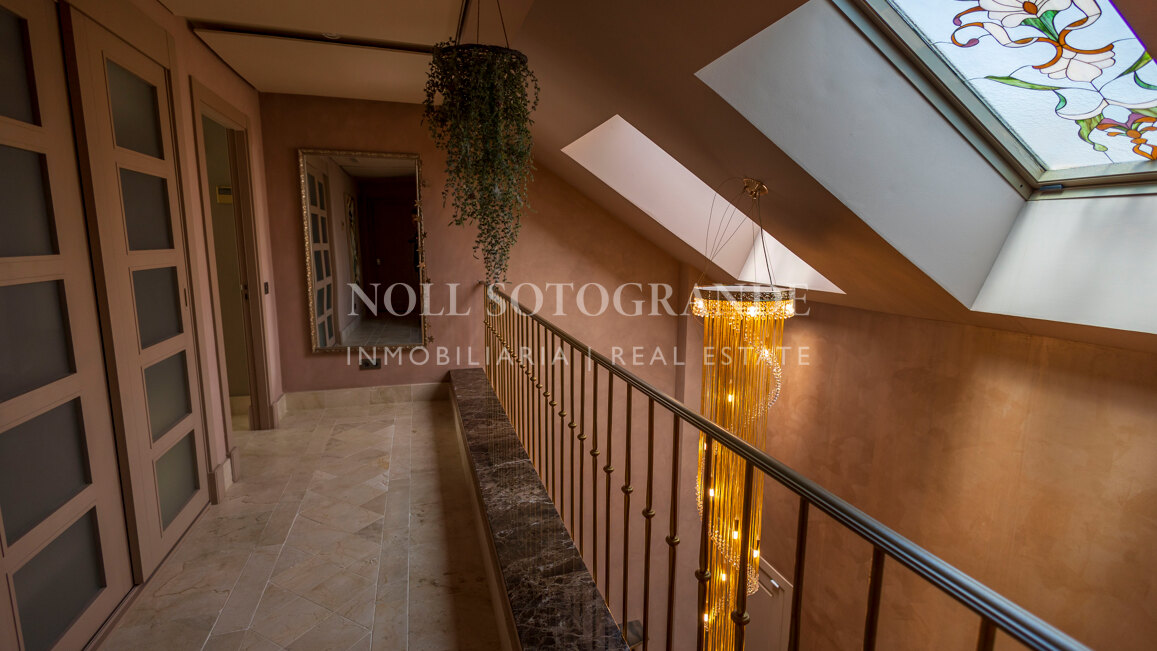 Renoviertes Duplex-Penthaus in Valgrande zu verkaufen